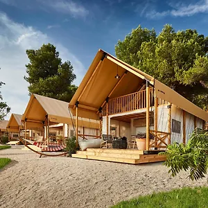 Feriepark Arena One 99 Glamping, Pomer